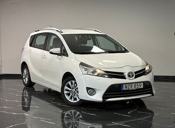 Toyota Verso 3 of 5