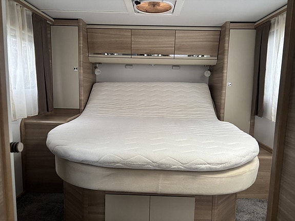 Adria Coral 690 SC 3 of 16