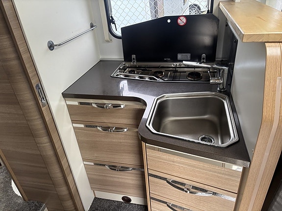 Adria Coral 690 SC 4 of 16