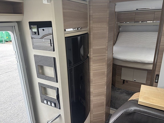 Adria Coral 690 SC 5 of 16