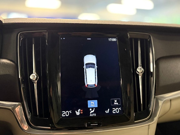 Volvo V90 Cross Country 14 of 27