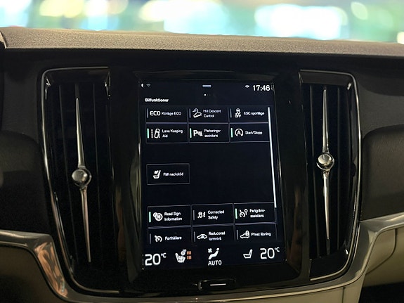 Volvo V90 Cross Country 24 of 27