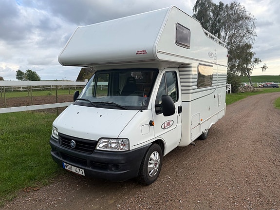 LMC 595 Alkov 11 of 15