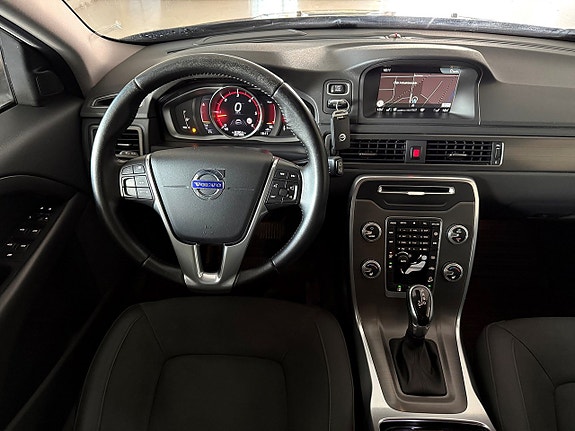Volvo XC70 18 of 26