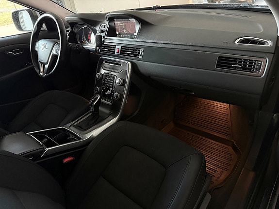 Volvo XC70 14 of 26