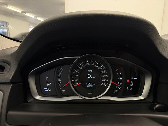 Volvo V70 11 of 20
