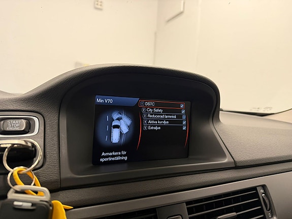 Volvo V70 6 of 20