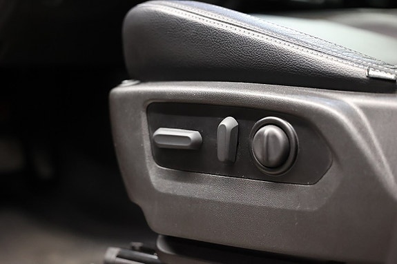 Chevrolet Silverado 1500 18 of 23