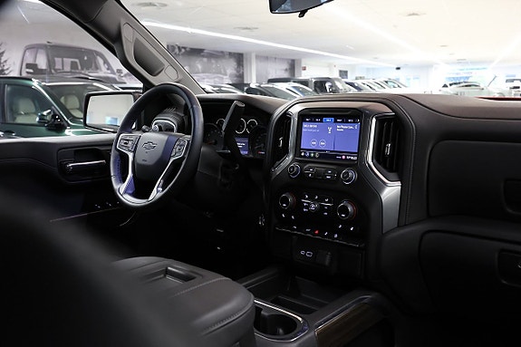Chevrolet Silverado 1500 14 of 23