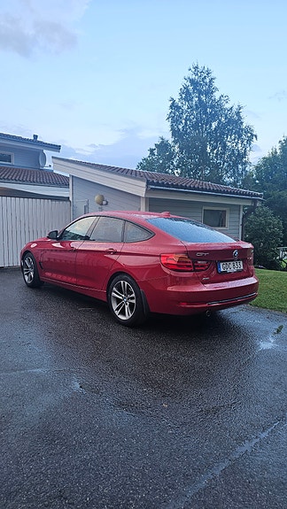 BMW 320d 3 of 5
