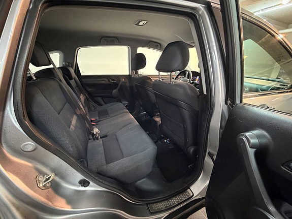 Honda CR-V 10 of 10