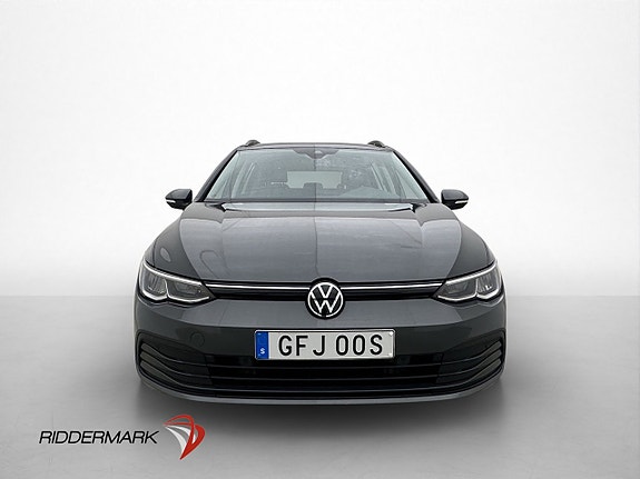Volkswagen Golf VIII 2 of 23