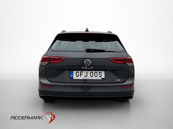 Volkswagen Golf VIII 6 of 23