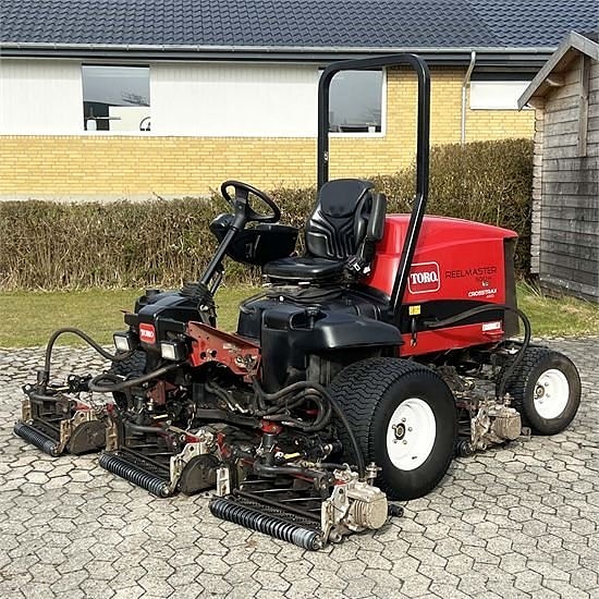 Toro 5010 H Crosstrax - Groomer Kit - Video