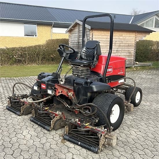 Toro 5010 H Crosstrax - Groomer Kit - Video