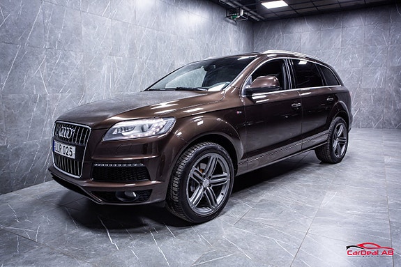 Audi Q7 3 of 5