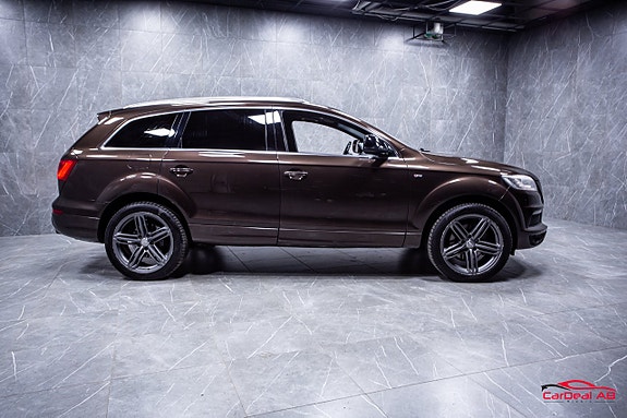 Audi Q7 8 of 30