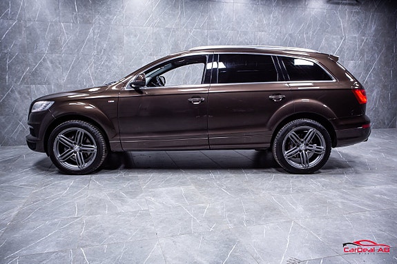 Audi Q7 4 of 5