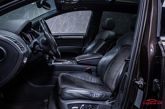 Audi Q7 10 of 30
