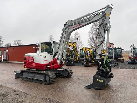 Takeuchi TB290 4 of 5