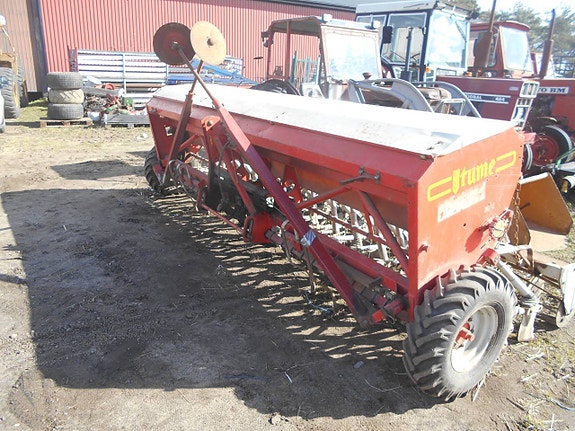 såmaskin tume