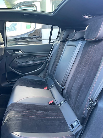 Peugeot 308 5 of 7