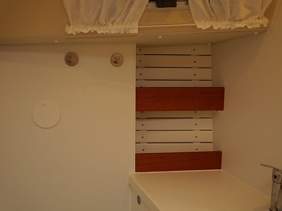 Hallberg Rassy 310 17 of 21