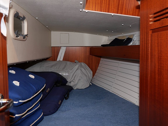 Hallberg Rassy 310 15 of 21