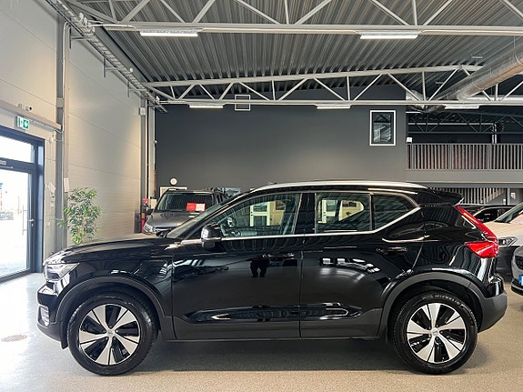 Volvo XC40 7 of 24