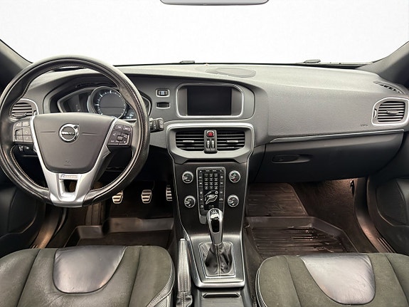 Volvo V40 19 of 27