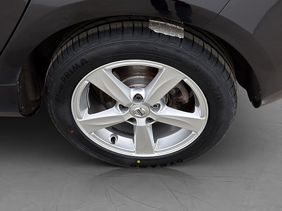 Volvo V40 25 of 27