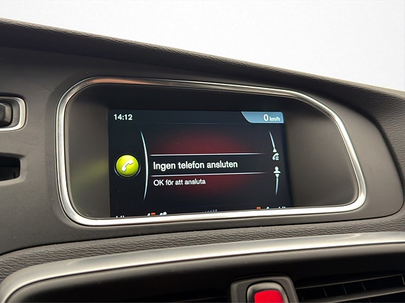 Volvo V40 16 of 27