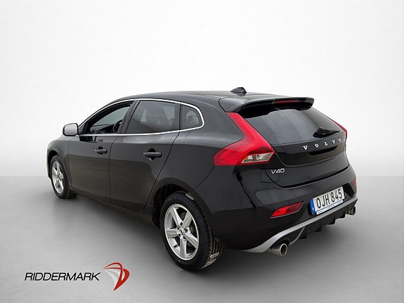 Volvo V40 4 of 5
