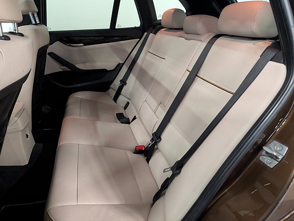 BMW X1 8 of 18