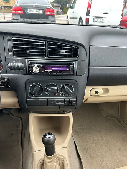 Volkswagen Golf IV 16 of 22