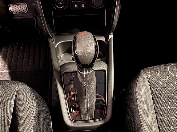 Suzuki Swift 13 of 17