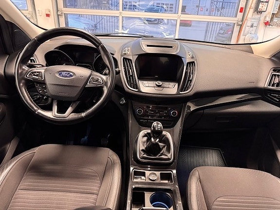 Ford Kuga 7 of 16
