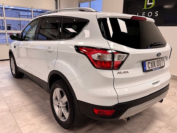 Ford Kuga 3 of 16