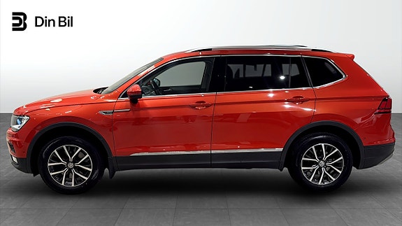 Volkswagen Tiguan Allspace 2 of 5