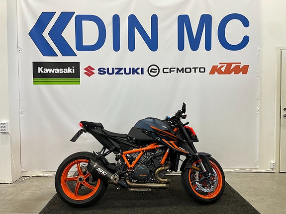 KTM 1290 SUPER DUKE R "Välutrustad, Nyservad"