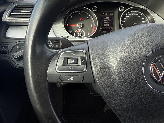 Volkswagen Passat Alltrack 14 of 25