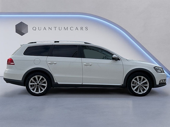 Volkswagen Passat Alltrack 6 of 25