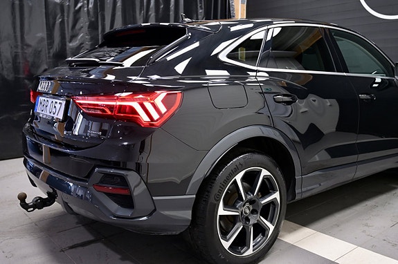 Audi Q3 8 of 25