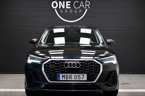 Audi Q3 3 of 5