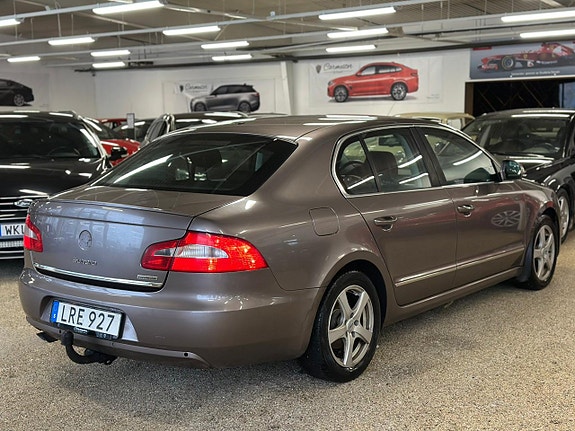 Skoda Superb 4 of 5
