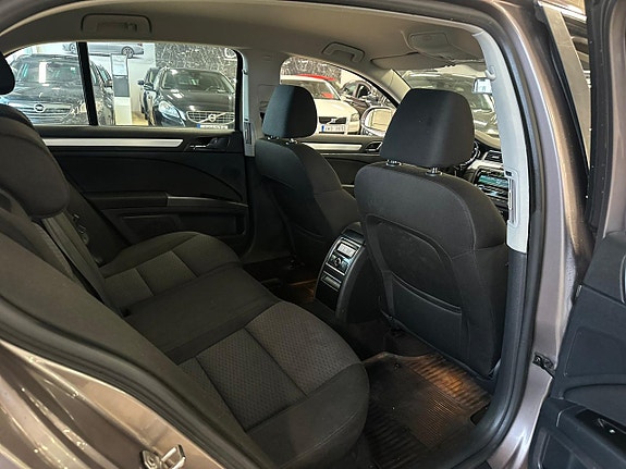 Skoda Superb 10 of 16