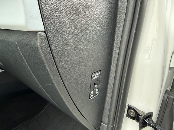 Seat Arona 30 of 30
