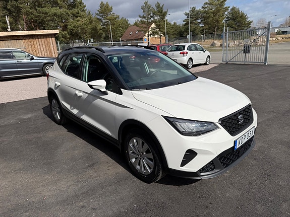 Seat Arona 4 of 5