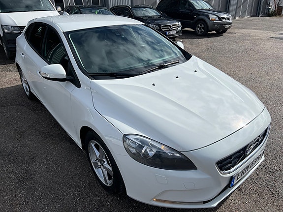 Volvo V40 20 of 20