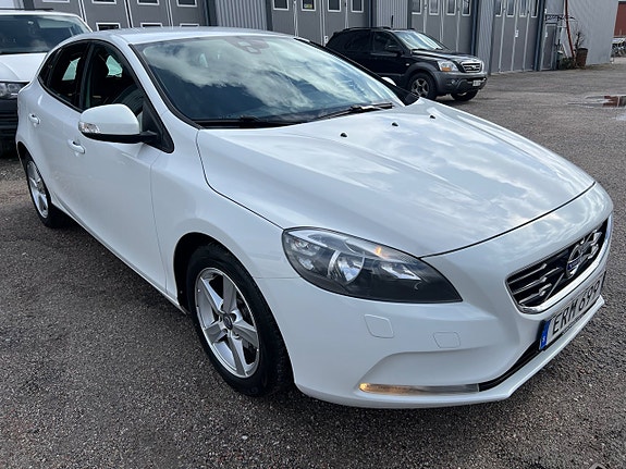 Volvo V40 17 of 20